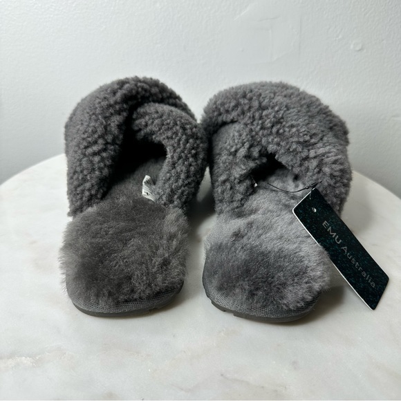 NEW Emu Australia Shearling Fur Slippers size 7 - Picture 2 of 6